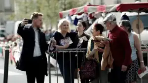 Задник до фильму"RN 72, à la conquête de l