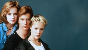 Задник до фильму"Щось дивне" #477770