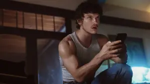 Задник до фильму"Look Behind You" #794010