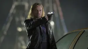 Задник до фильму"Медальйон" #334386