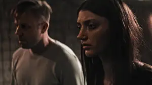 Задник до фильму"Wrongful Death" #790429