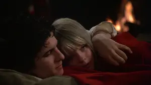 Задник до фильму"Дівчинка, що живе в кінці провулка" #408444