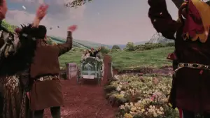 Задник до фильму"Зачарована Елла" #693389