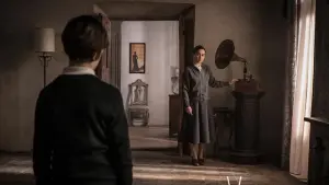 Задник до фильму"Голос з каменю" #403655