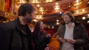 Задник до фильму"За лаштунками: Дивні дива. Перша тінь" #617712