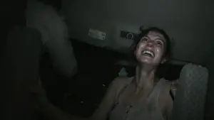 Задник до фильму"Паранормальне явище: Близький родич" #325883