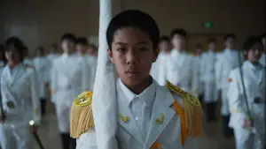 Задник до фильму"12 Moments Before the Flag-Raising Ceremony" #794980