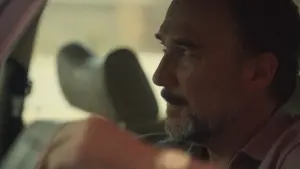 Задник до фильму"Остання річ, що він хотів" #406365