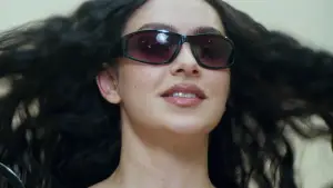 Задник до фильму"Момент" #516712