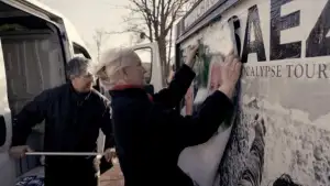 Задник до фильму"RN 72, à la conquête de l