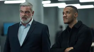 Задник до фильму"Код «Чорна канарка»" #622938