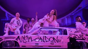 Задник до фильму"Аріана Ґранде: excuse me, i love you" #440213