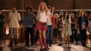 Задник до фильму"Шкільний мюзикл 3: Випускний" #505401