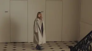 Задник до фильму"Звір" #755958