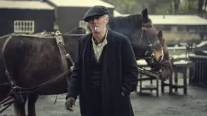 Задник до фильму"Гострі картузи: Безсмертний" #759663