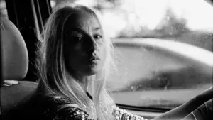 Задник до фильму"Не очікуйте забагато від кінця світу" #756569