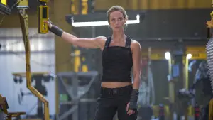 Задник до фильму"На межі майбутнього" #588475