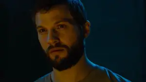 Задник до фильму"Апгрейд" #645379