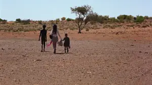 Задник до фильму"Walkabout" #897524