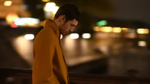 Задник до фильму"Синоніми" #406956