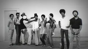 Задник до фильму"Earth, Wind & Fire (To Be Celestial vs. That