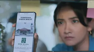 Задник до фильму"Senin Harga Naik" #765217