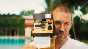 Задник до фильму"Кліпни двічі" #780333