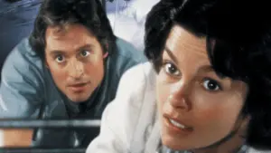 Задник до фильму"Кома" #267042