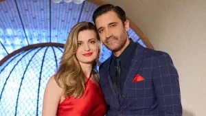 Відео до фільму Crimes of Fashion: Killer Clutch | Preview