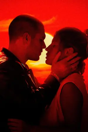 Постер до фильму"Шалено закохані" #600878