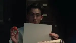 Задник до фильму"Марті Супрім. Геній комбінацій" #508405