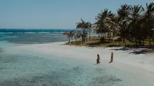 Задник до фильму"Пірати Карибського моря: Прокляття Чорної перлини" #551104