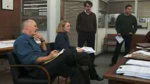 Задник до фильму"У центрі уваги" #186001