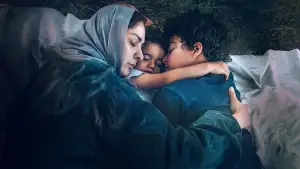 Задник до фильму"در آغوش درخت" #944024