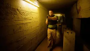 Задник до фильму"Без прикриття" #256185