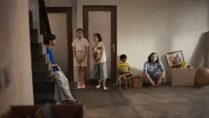 Задник до фильму"Keluarga Super Irit" #789396