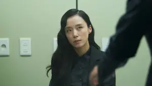 Задник до фильму"Револьвер" #637198