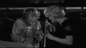 Задник до фильму"У джазі тільки дівчата" #645879