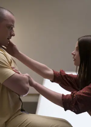 Постер до фильму"Скло" #504207