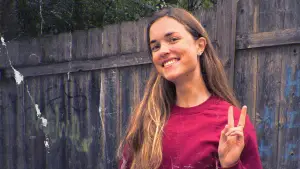 Задник до фильму"The Truth and Tragedy of Moriah Wilson" #772251