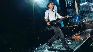 Задник до фильму"谢霆锋2026进化演唱会成都站" #822232