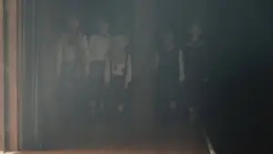 Задник до фильму"Danur: The Last Chapter" #761796