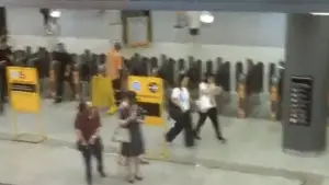 Задник до фильму"People Passing By" #807521