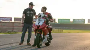 Задник до фильму"Один швидкий рух" #791979