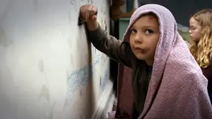 Задник до фильму"Мама" #711868