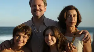 Задник до фильму"Я досі тут" #572607