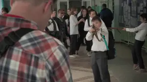 Задник до фильму"Містер Ніхто проти путіна" #536906