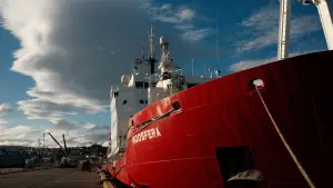 Задник до фильму"Антарктида" #670581