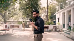 Задник до фильму"रेड २" #783574