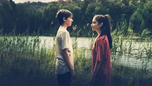 Задник до фильму"Falcon Lake" #760025